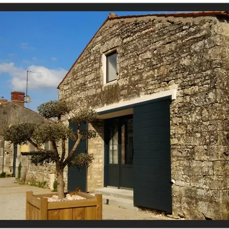 La P'tite Hirondelle Bed & Breakfast